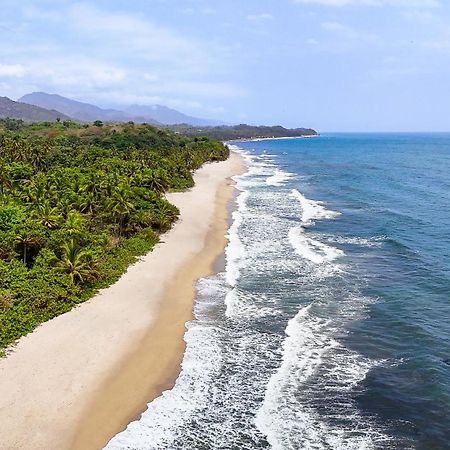 Hostal Mocambo Beach Guachaca Bagian luar foto