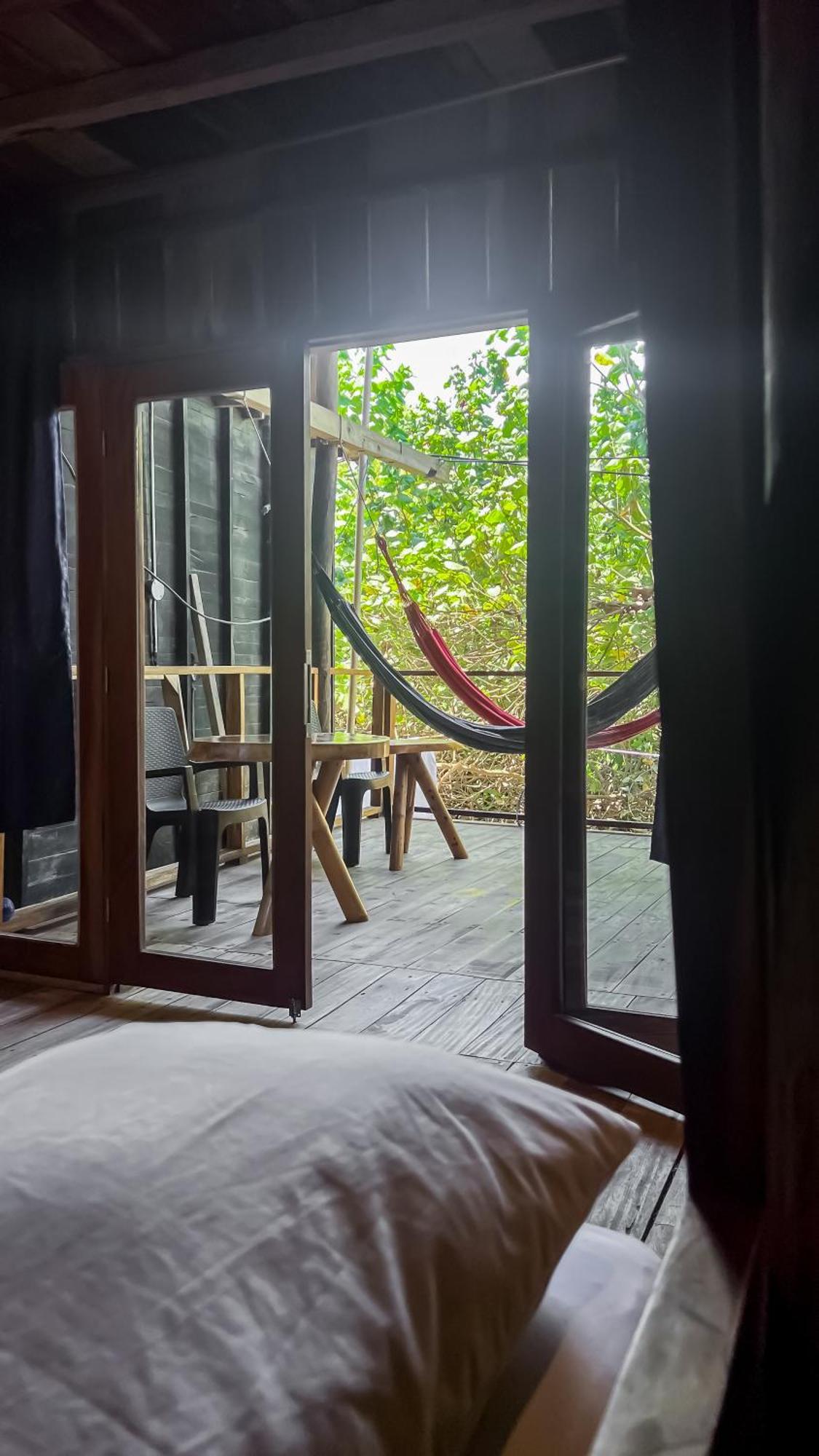 Hostal Mocambo Beach Guachaca Bagian luar foto