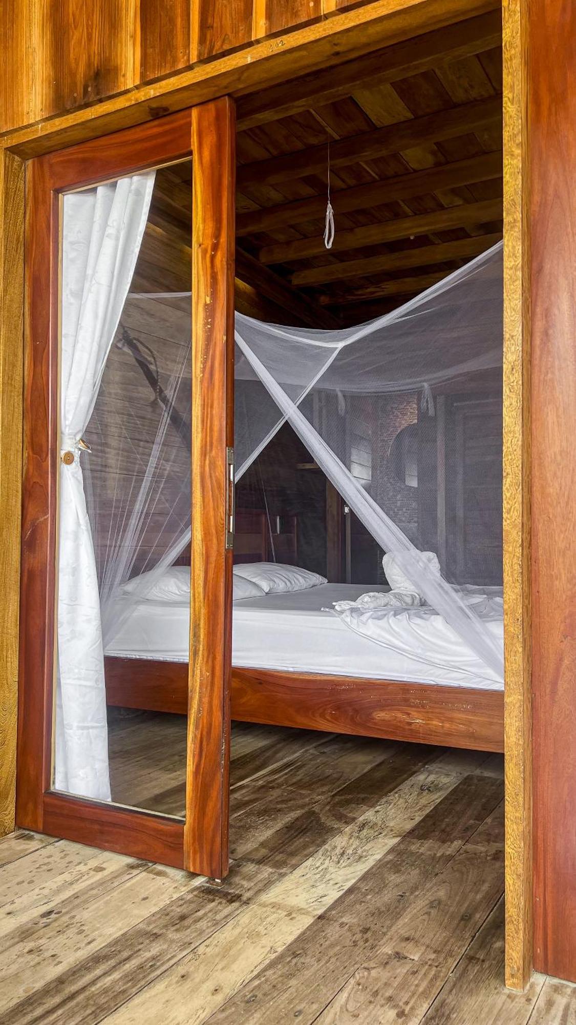 Hostal Mocambo Beach Guachaca Bagian luar foto