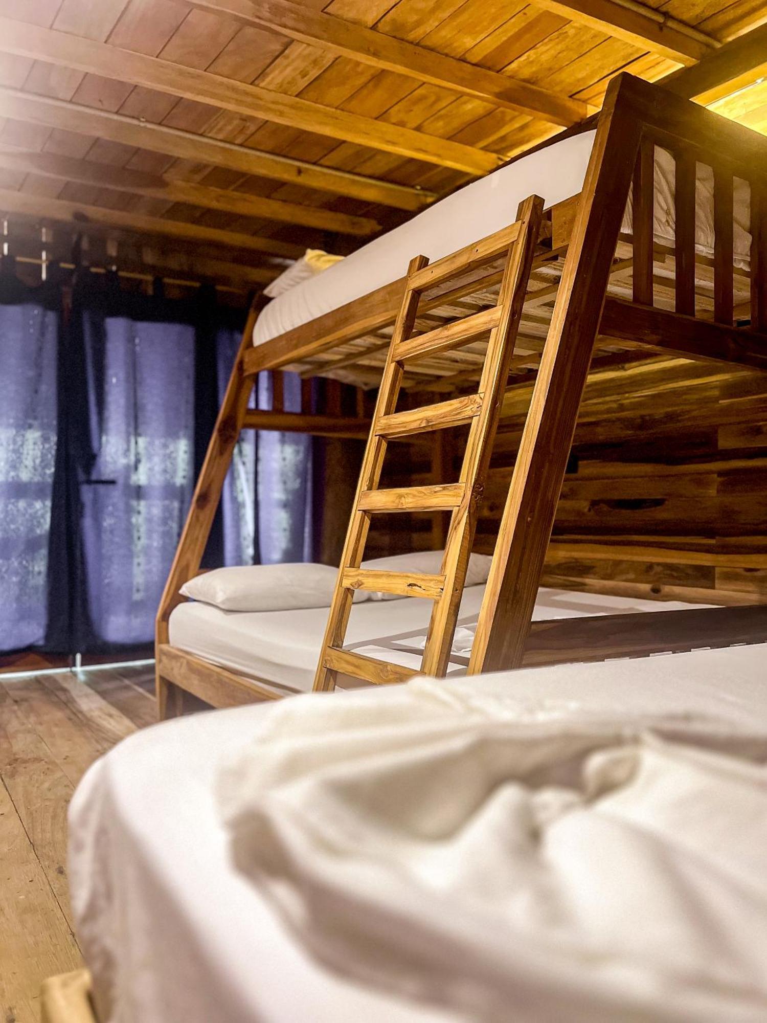 Hostal Mocambo Beach Guachaca Bagian luar foto