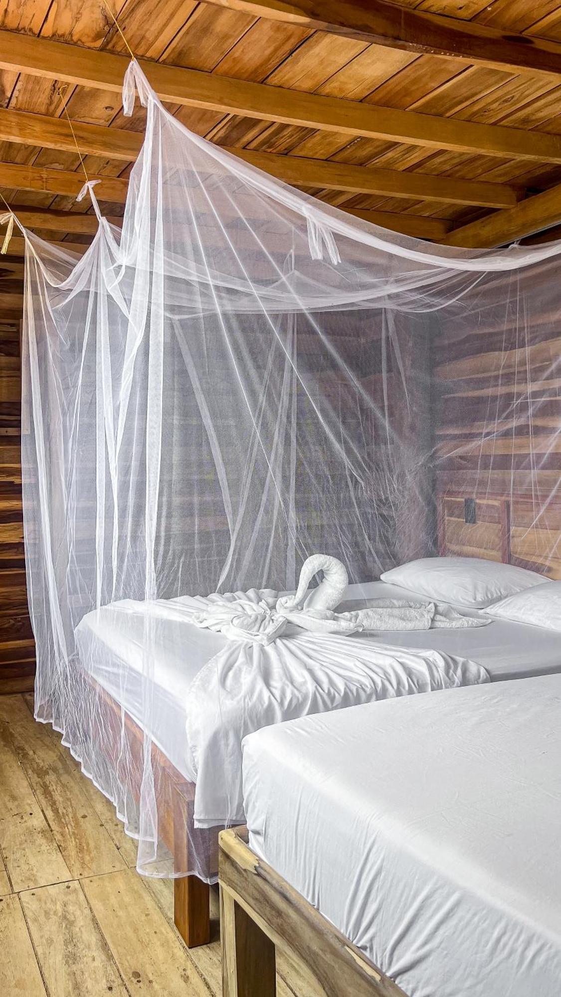 Hostal Mocambo Beach Guachaca Bagian luar foto
