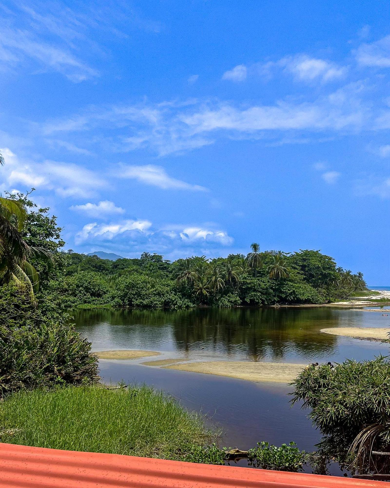 Hostal Mocambo Beach Guachaca Bagian luar foto